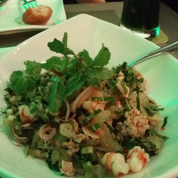 Foto diambil di Koh Thai Restaurant &amp; Lounge oleh Quốc A. pada 11/3/2014