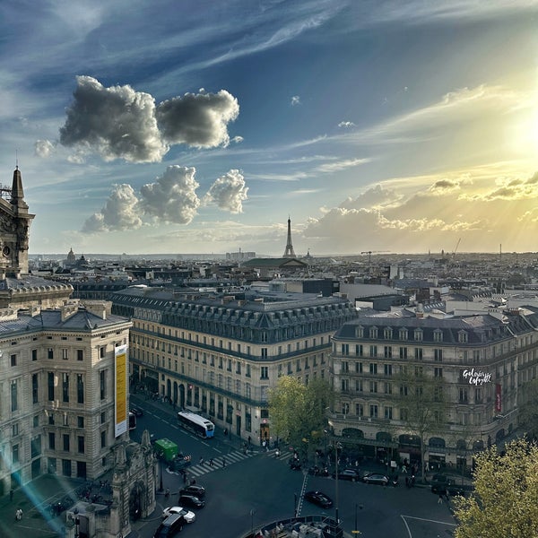 รูปภาพถ่ายที่ Terrasse des Galeries Lafayette โดย Shai S. เมื่อ 4/8/2024