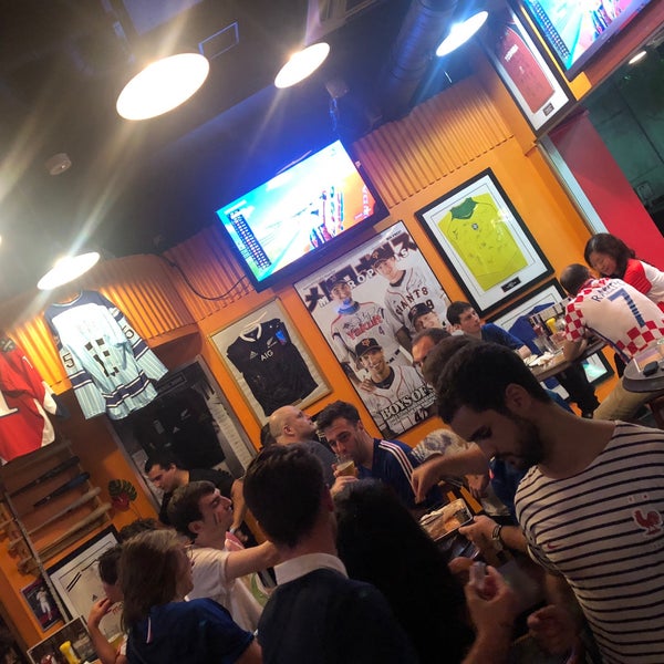 7/15/2018 tarihinde Shai S.ziyaretçi tarafından Legends Sports Bar &amp; Grill'de çekilen fotoğraf