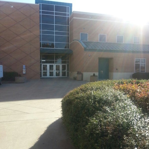 1/17/2014 tarihinde Tim M.ziyaretçi tarafından Tarrant County College (Southeast Campus)'de çekilen fotoğraf