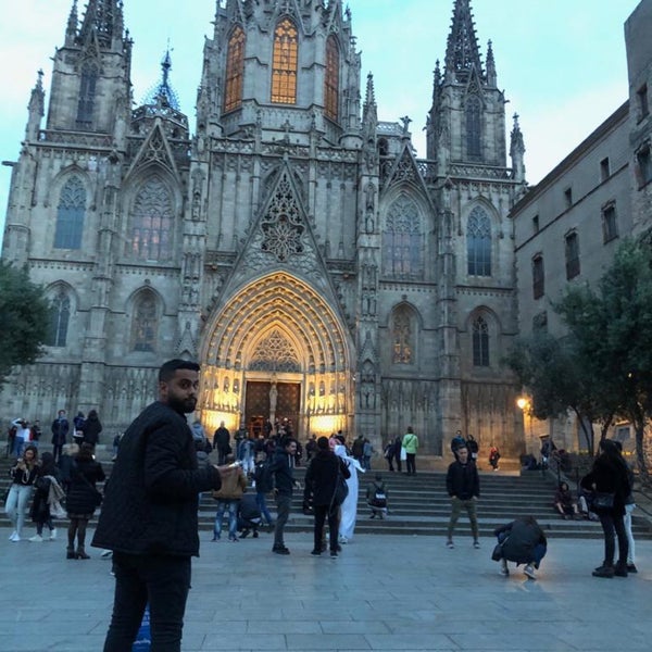 Foto tirada no(a) Catedral da Santa Cruz e Santa Eulália por Said A. em 4/18/2019
