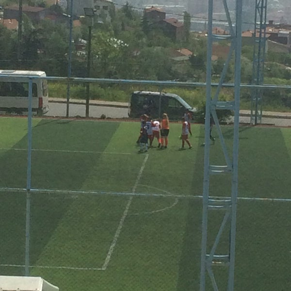 gulensu spor tesisleri gulensu da futbol sahasi