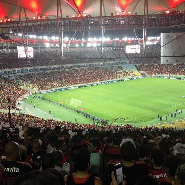 Das Foto wurde bei Estádio Jornalista Mário Filho (Maracanã) von Márcio V. am 11/24/2017 aufgenommen