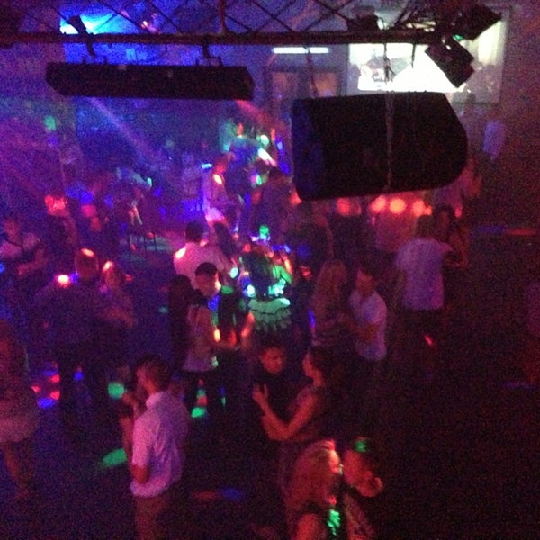 Maxi clearance night club