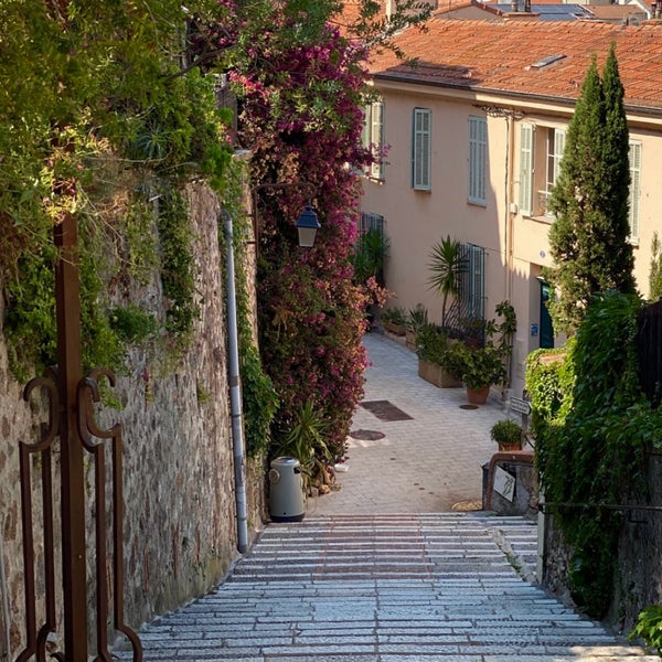 Rue Meynadier - Le Vieux Port - Cannes, Provence-Alpes-Côte