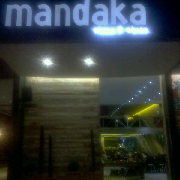 รูปภาพถ่ายที่ Mandaka โดย Toca D. เมื่อ 3/1/2013