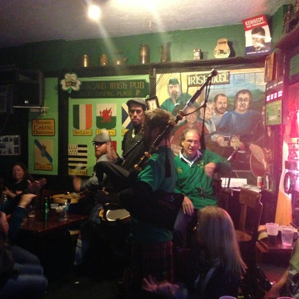 Photo taken at Flanagans Irish Pub by Anna M. on 3/17/2013