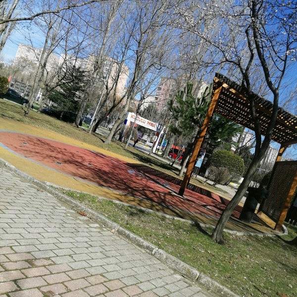 Das Foto wurde bei Kuğulu Park Cafe &amp; Restaurant von 🦂🧿ASLIM♏🫦💋 am 3/5/2021 aufgenommen