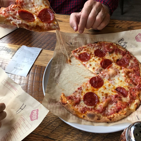 8/20/2017 tarihinde Robert M.ziyaretçi tarafından Mod Pizza'de çekilen fotoğraf