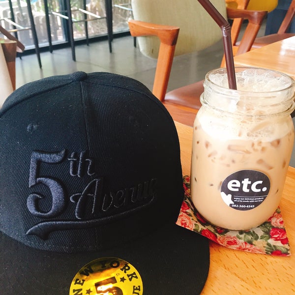 รูปภาพถ่ายที่ ETC. Cafe - Eatery Trendy Chill โดย Konglover U. เมื่อ 7/21/2016