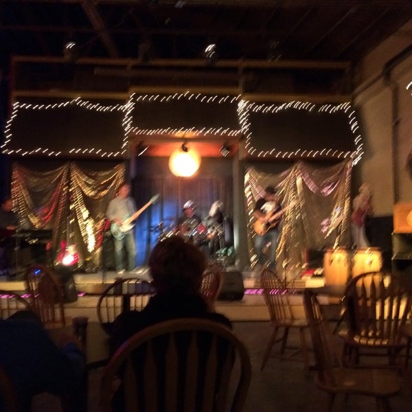 Photo taken at Full Circle Brewing Co. by John B. on 4/6/2014