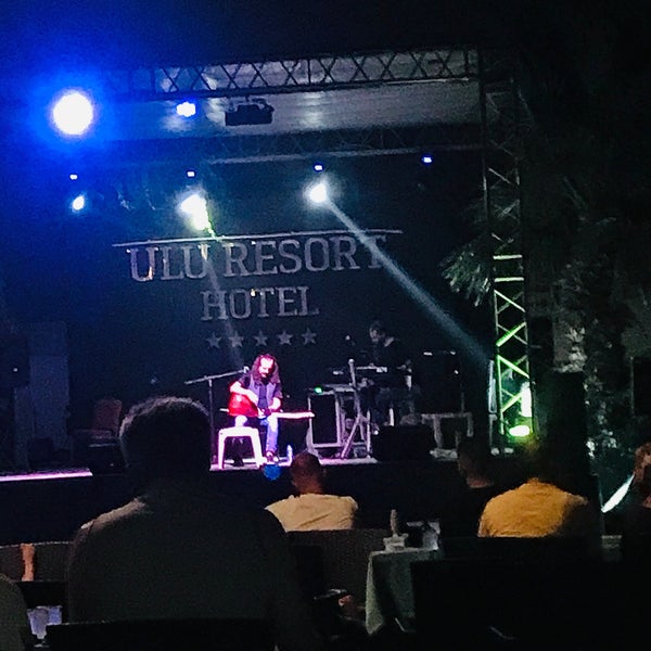 รูปภาพถ่ายที่ Ulu Resort Hotel โดย Umut U. เมื่อ 9/5/2022