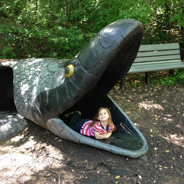 Foto tomada en Cameron Park Zoo  por Glorianna M. el 4/20/2013