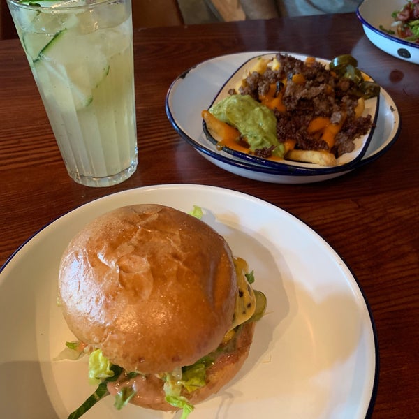 Photo taken at Otto&#39;s Burger by Maxim B. on 8/14/2019