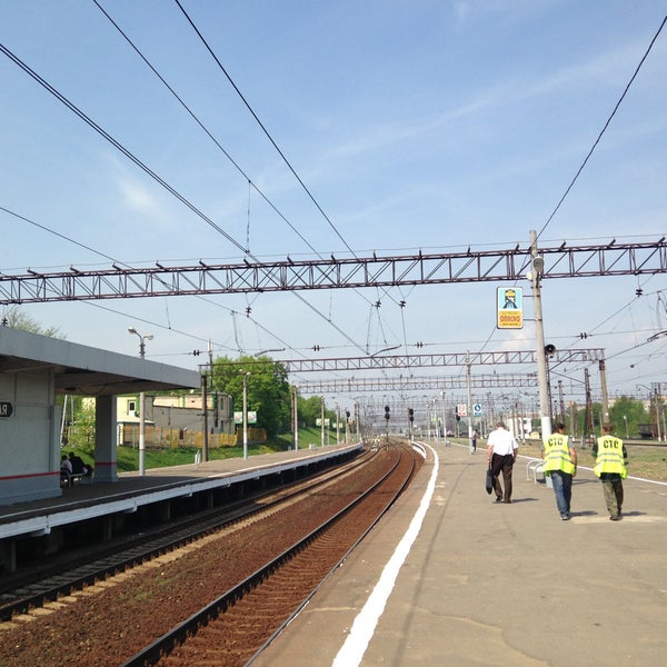 железнодорожная станция бирюлево пассажирская. бирюлево пассажирская. платформа бирюлево пассажирская. бирюлево станция электрички. москва станция бирюлево товарная.