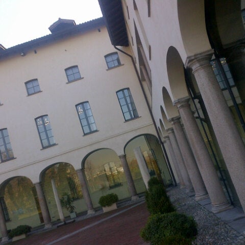 Photo prise au Grand Hotel Villa Torretta Milan Sesto, Curio Collection by Hilton par Arina S. le12/4/2012