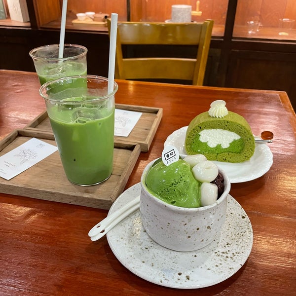 Photo taken at Meejai Hai Matcha - Matcha Green Tea Cafe by Baitoei on 10/24/2021