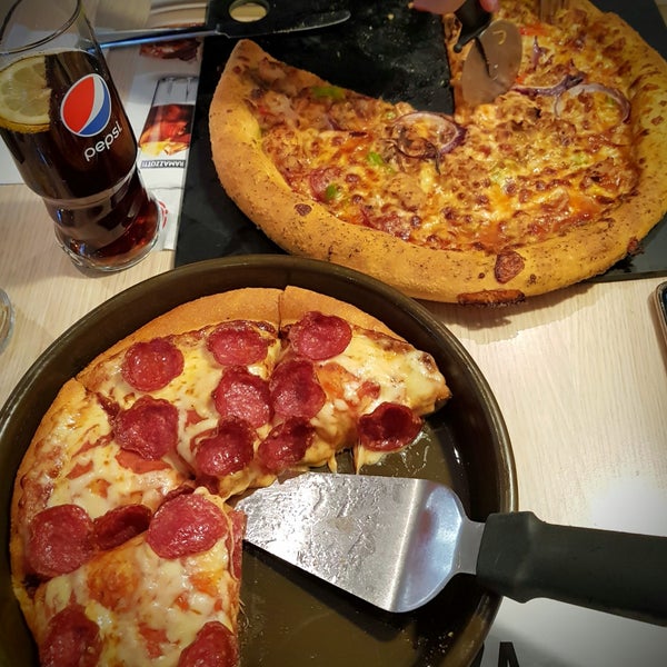 2/9/2019 tarihinde Lukasziyaretçi tarafından Pizza Hut'de çekilen fotoğraf