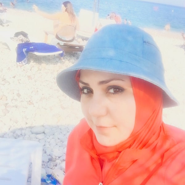 Das Foto wurde bei Sinemis Hotel Beach &amp; Restaurant von Fatma Ş. am 7/8/2016 aufgenommen