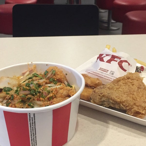 Kfc центральный. Kfc центральный. Kfc центральный. Кфс обнинск плаза. Kfc центральный.