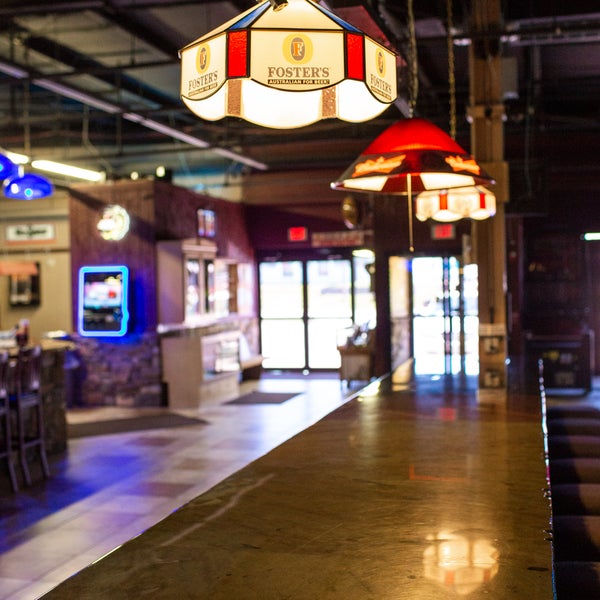 Big Dogs Billiards Pool Hall in Des Moines