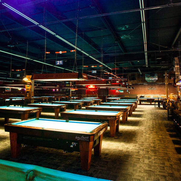 Big Dogs Billiards Pool Hall in Des Moines