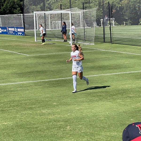 Rhodes Field University City 284 visitors