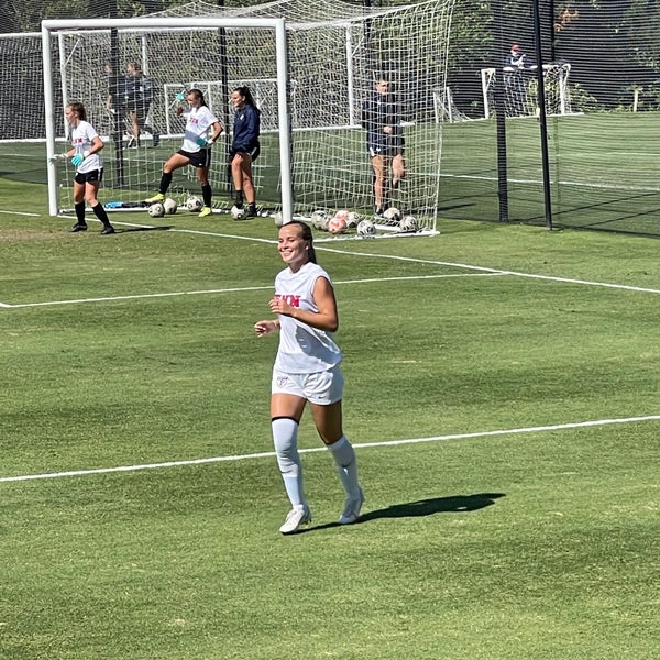 Rhodes Field University City 284 visitors