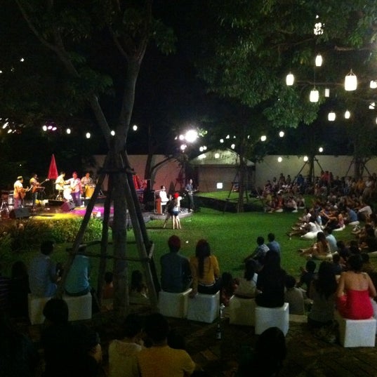 Photo prise au Sasi Open Air Theatre par Thacha P. le9/15/2012