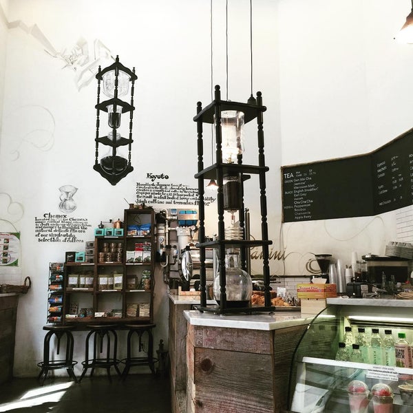 Photo taken at Ramini Espresso Bar by Gabriel H. on 8/21/2015