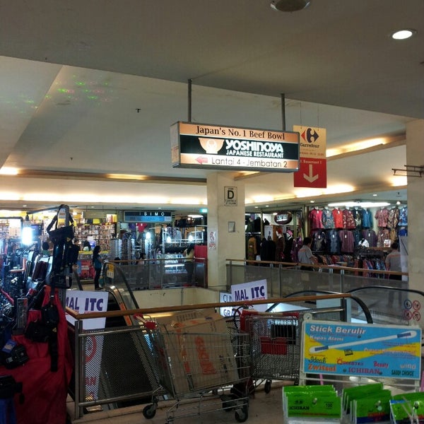 Foto di ITC Kuningan Pusat Perbelanjaan di Jakarta Selatan