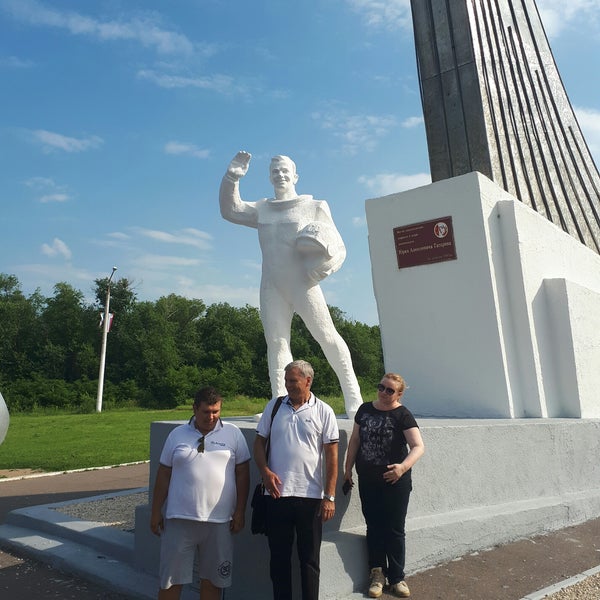 Приземление гагарина энгельс фото