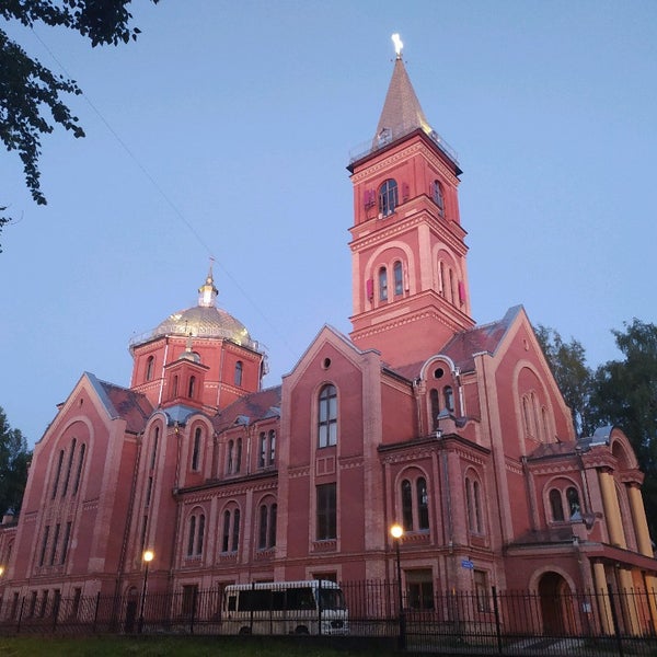 Церковь христа спасителя сыктывкар. Церковь христа спасителя сыктывкар