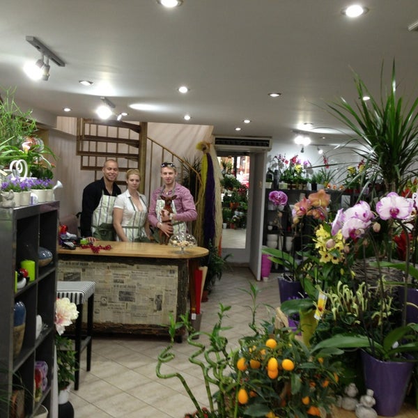 Panorama: Белая лилия, flower shop, Tula, Oktyabrskaya Street, 10 - Yandex Maps