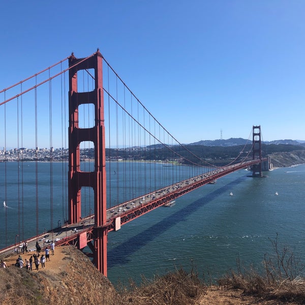 Photo taken at Golden Gate Bridge by 子 茄. on 9/21/2019
