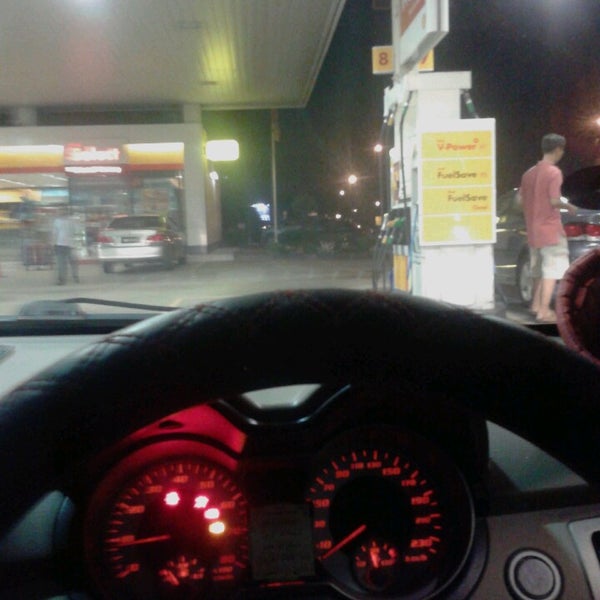 Photo taken at Shell by Zarith A. on 3/23/2014