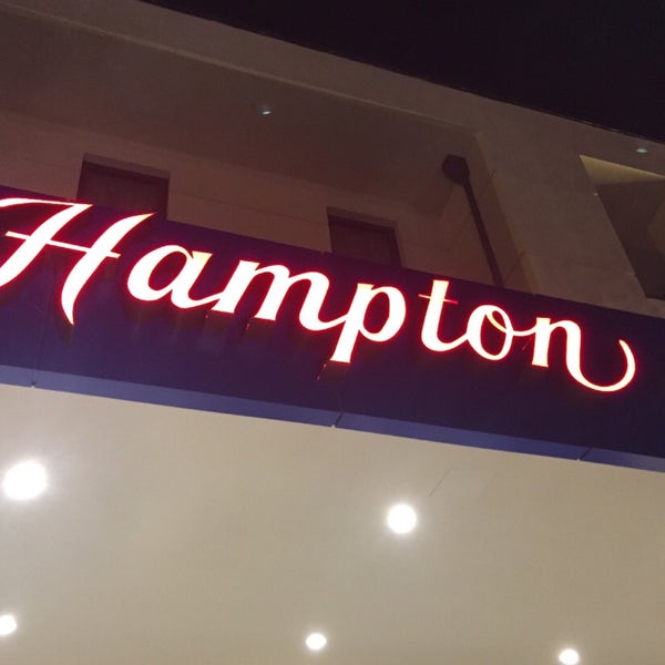 Снимок сделан в Hampton by Hilton Istanbul Zeytinburnu пользователем Hakan A. 5/25/2018
