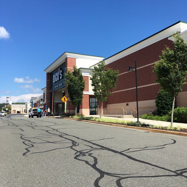 DICK'S Sporting Goods 14629 Hancock Village St