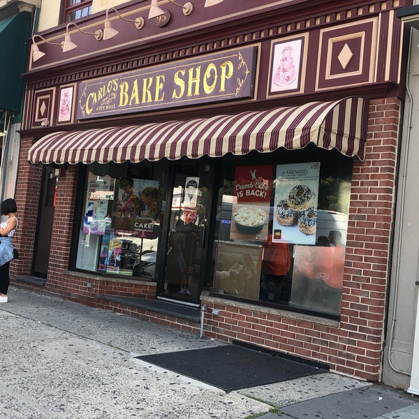 8/14/2019 tarihinde Elizabeth G.ziyaretçi tarafından Carlo&#39;s Bake Shop'de çekilen fotoğraf