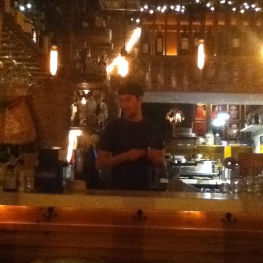 12/3/2012にShea R.がThe Clock Barで撮った写真