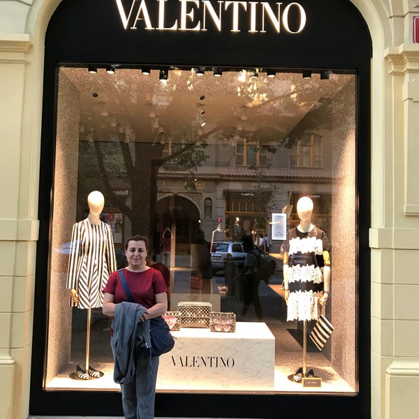 Valentino магазин