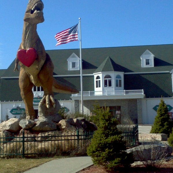 Photo taken at The Dinosaur Place at Nature&#39;s Art Village by Rebecca B. on 3/13/2013