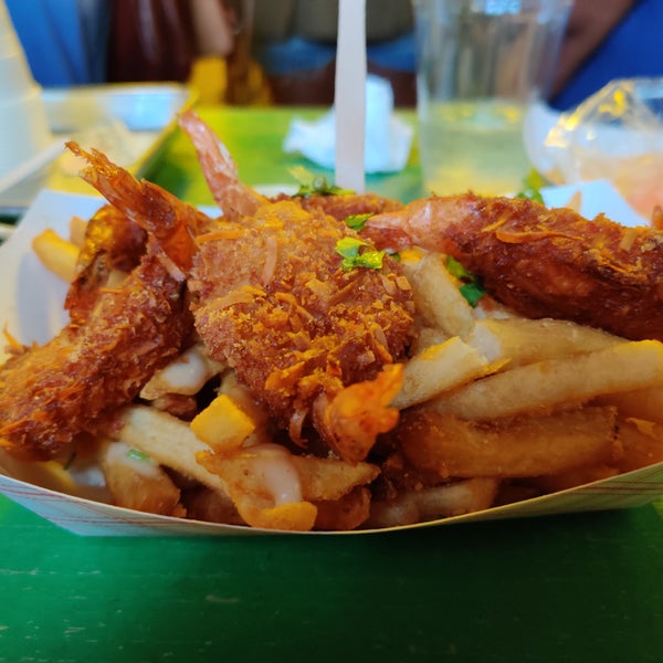 Photo taken at LoLo&#39;s Seafood Shack by Anthony Z. on 7/13/2019