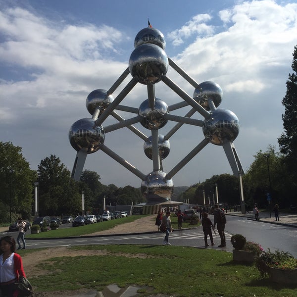 Foto diambil di Atomium oleh Erdogan U. pada 9/19/2015