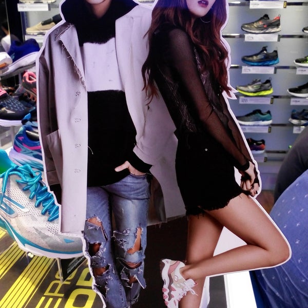 skechers gurney paragon