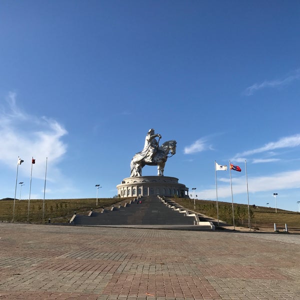Цонжин Болдог - 2 tips from 131 visitors