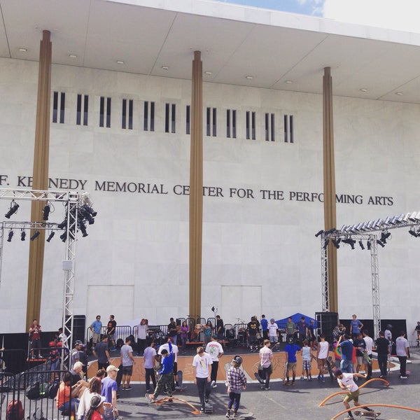 9/13/2015 tarihinde Colleen L.ziyaretçi tarafından The John F. Kennedy Center for the Performing Arts'de çekilen fotoğraf