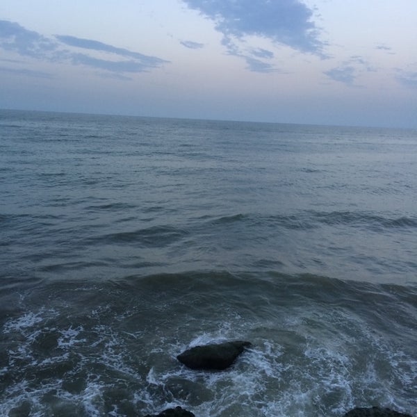 Пляж лунный берег махачкала