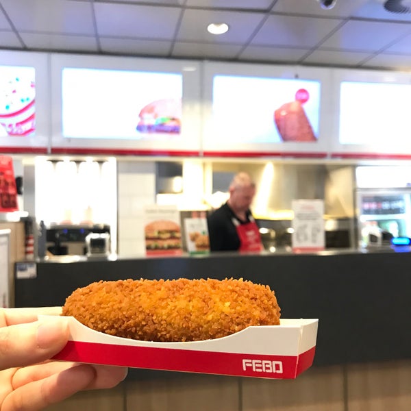Photo taken at Febo by のめみ on 3/3/2022
