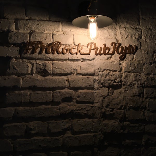 Foto tirada no(a) ProRock Pub por Nadia Z. em 2/18/2020